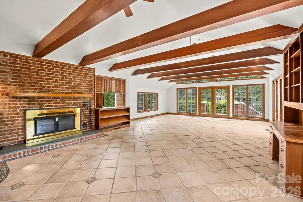 1858 Queens Road W Charlotte, NC 28207