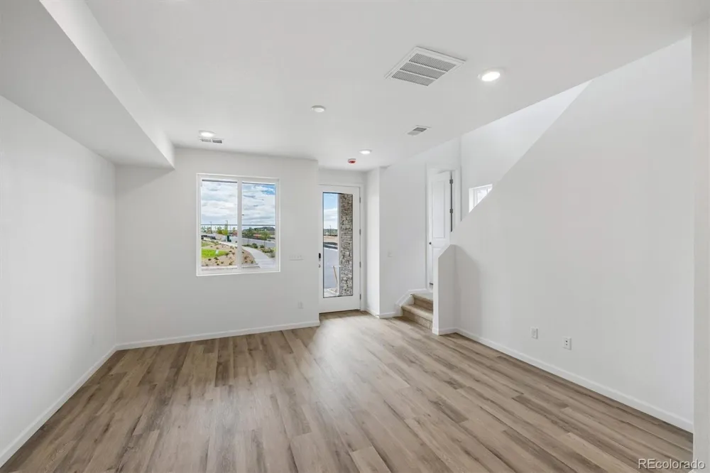 21411 E 67th Avenue Aurora, CO 80019