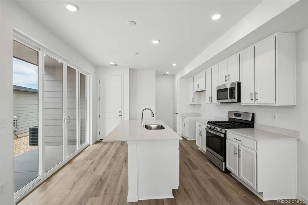 21411 E 67th Avenue Aurora, CO 80019