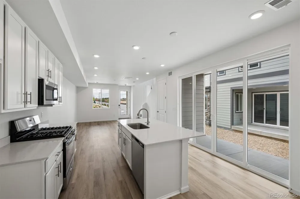21411 E 67th Avenue Aurora, CO 80019