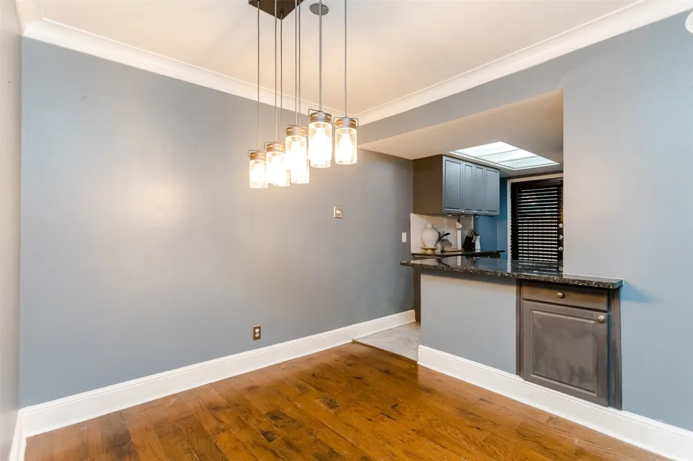 10203 Regal Oaks Drive #101 Dallas, TX 75230