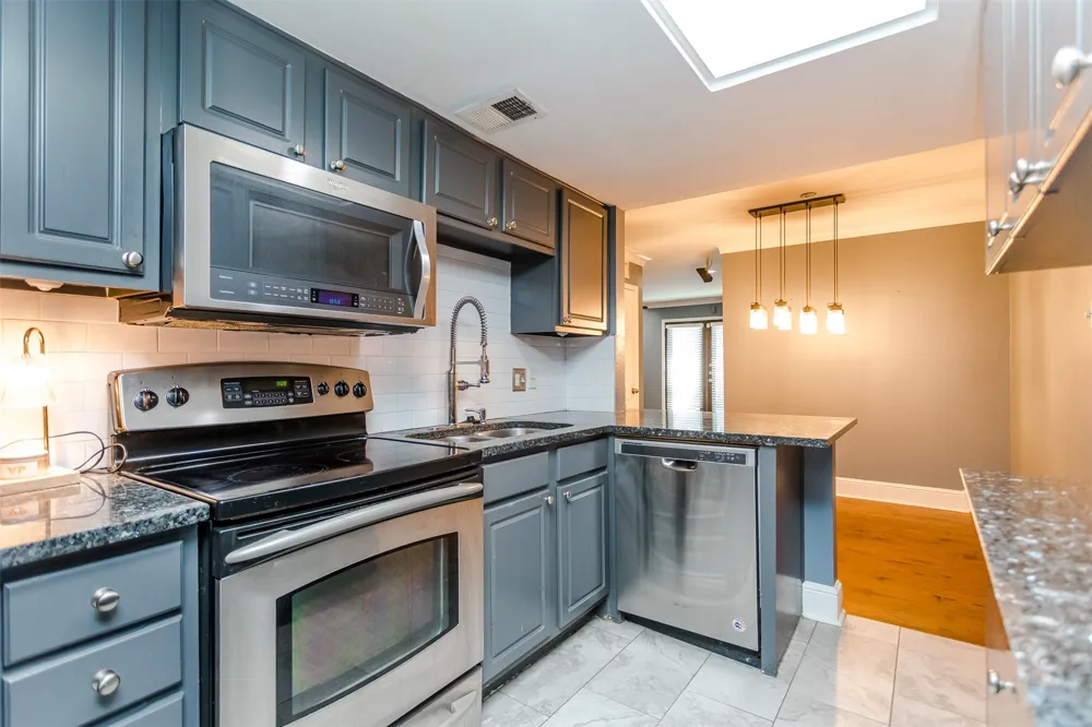 10203 Regal Oaks Drive #101 Dallas, TX 75230