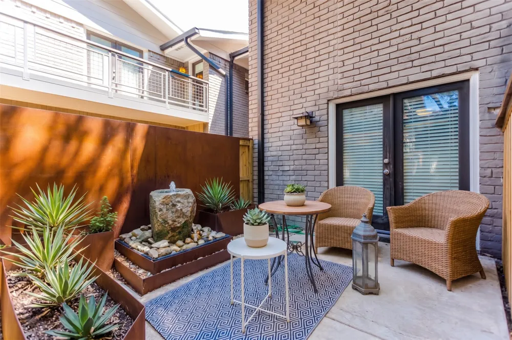 10203 Regal Oaks Drive #101 Dallas, TX 75230