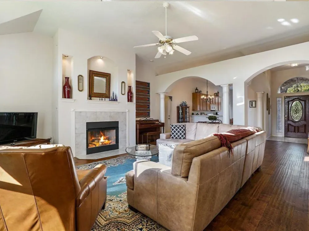 25710 Bearborough Drive Spring, TX 77386