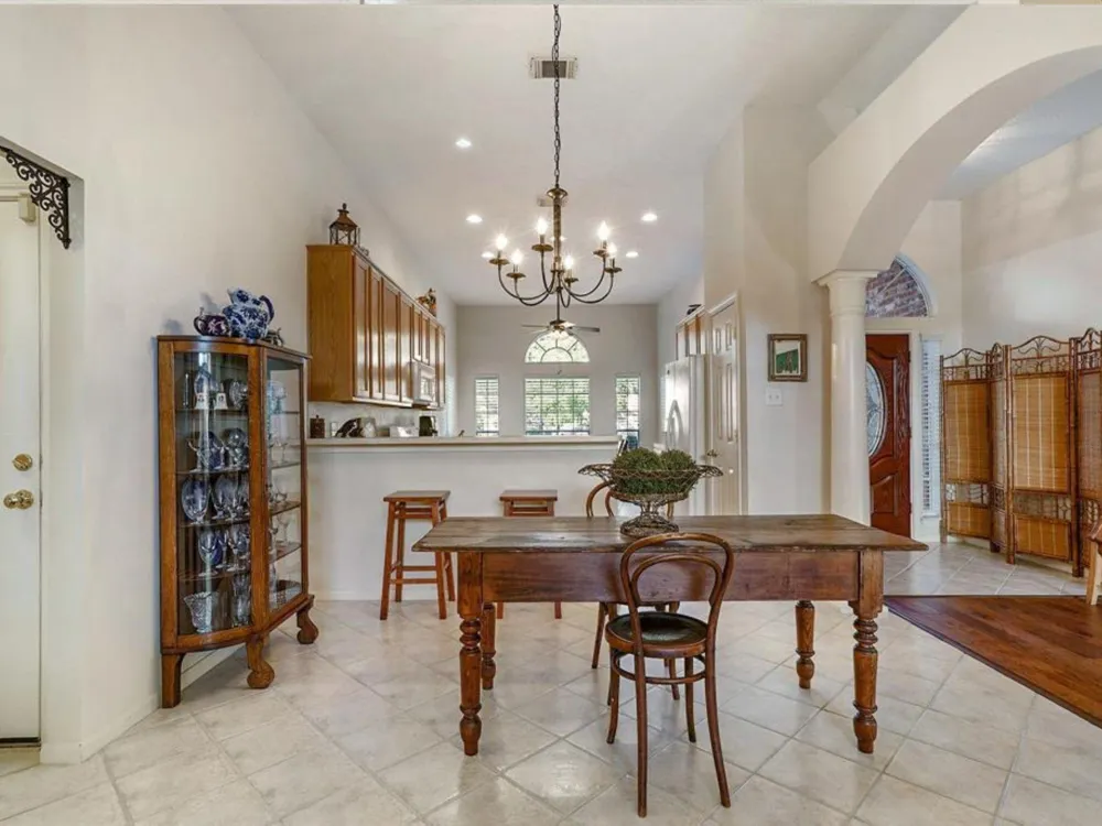 25710 Bearborough Drive Spring, TX 77386