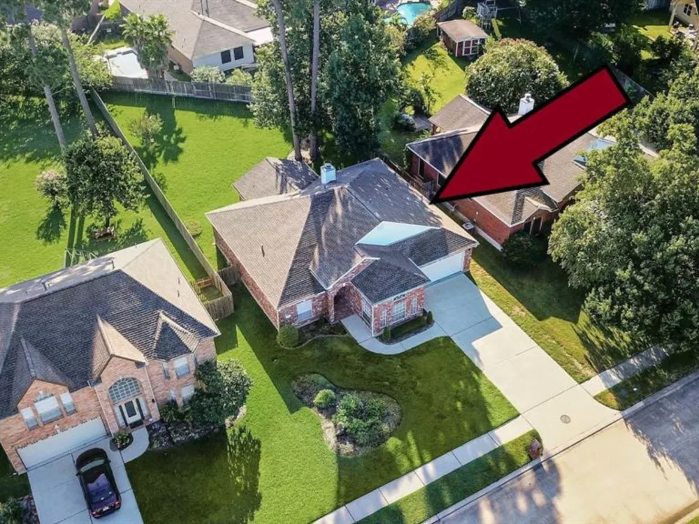 25710 Bearborough Drive Spring, TX 77386