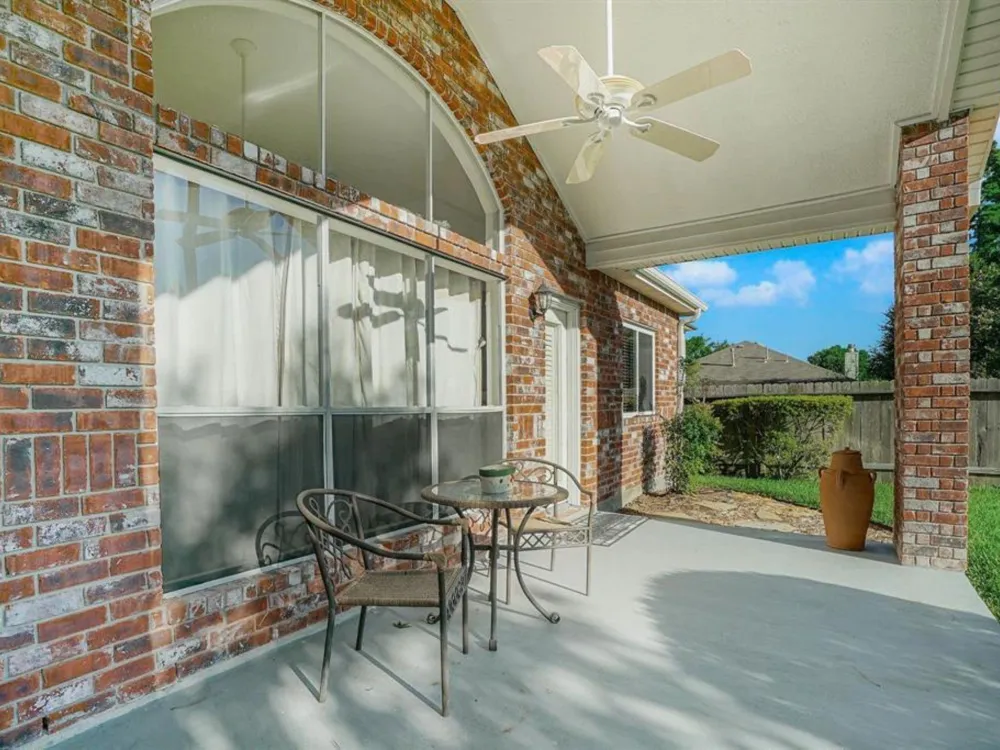 25710 Bearborough Drive Spring, TX 77386