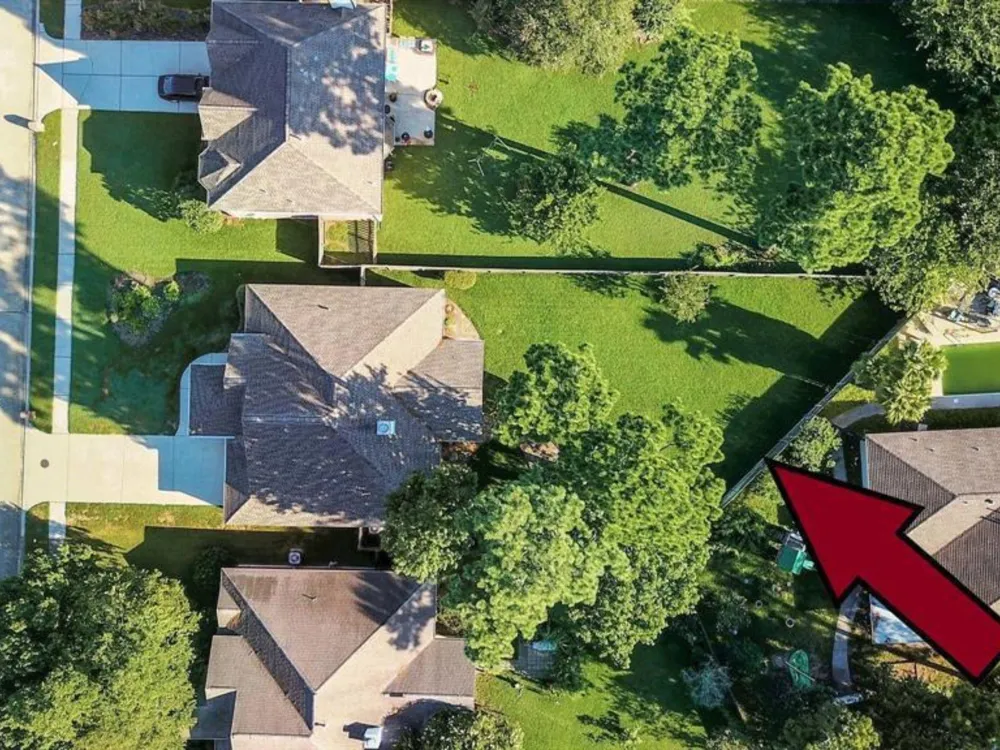 25710 Bearborough Drive Spring, TX 77386
