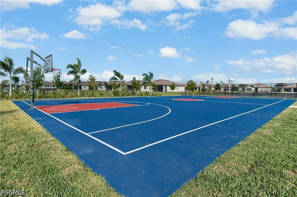 Hunter Oak Drive Fort Myers, FL 33913