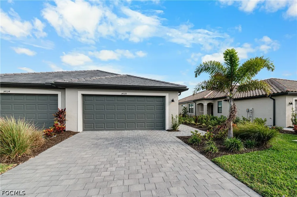 Hunter Oak Drive Fort Myers, FL 33913