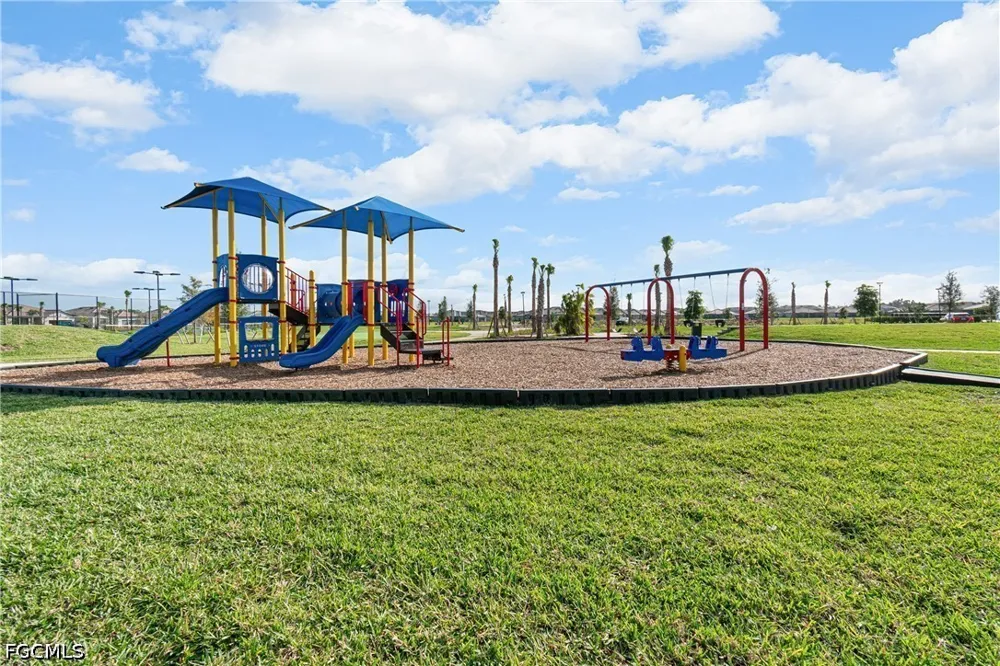 Hunter Oak Drive Fort Myers, FL 33913