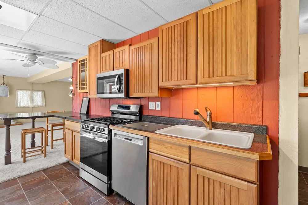 2351 Bristol Lake Road Dowling, MI 49050