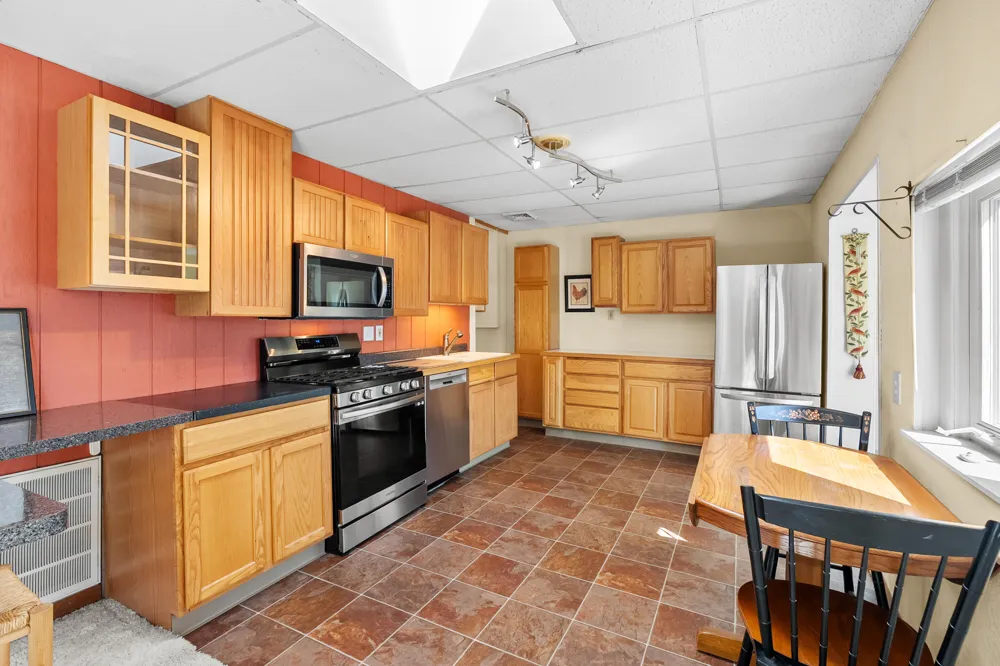 2351 Bristol Lake Road Dowling, MI 49050