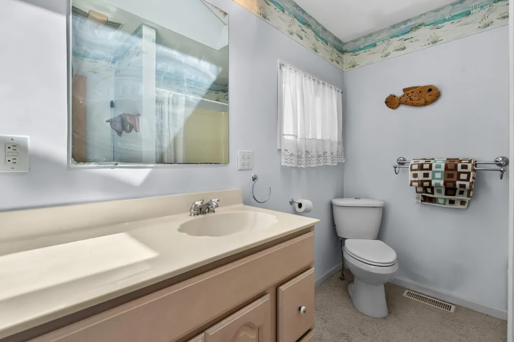 2351 Bristol Lake Road Dowling, MI 49050