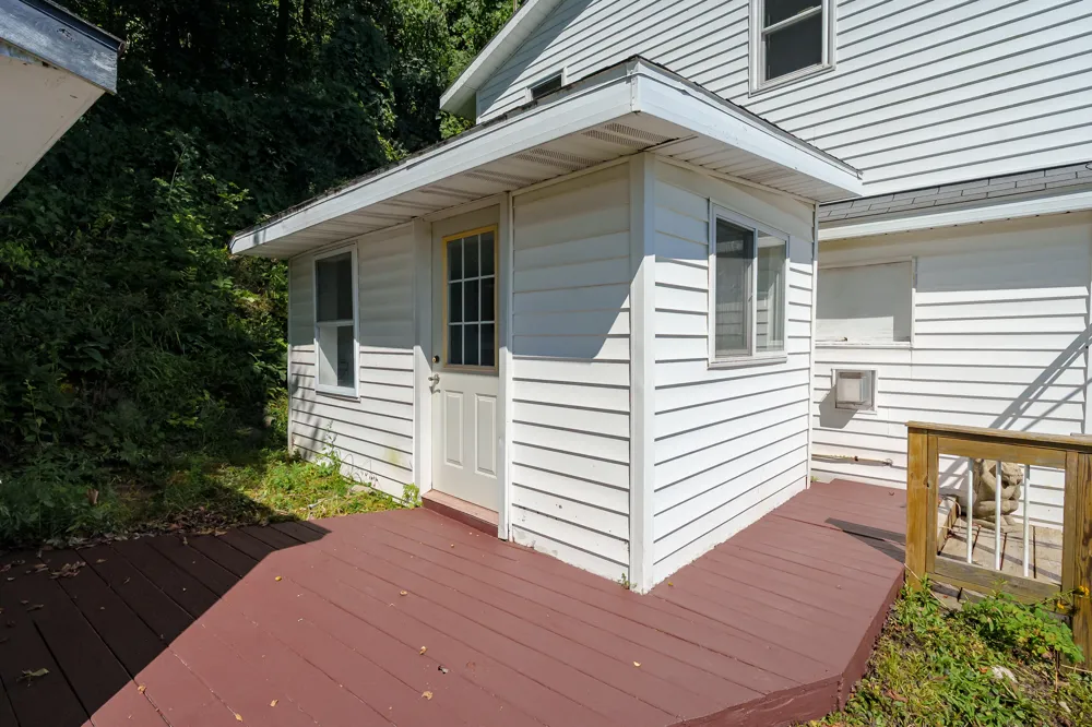 2351 Bristol Lake Road Dowling, MI 49050