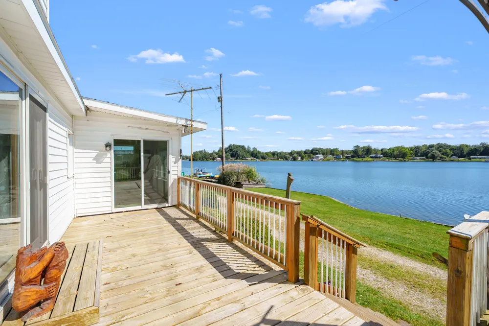 2351 Bristol Lake Road Dowling, MI 49050