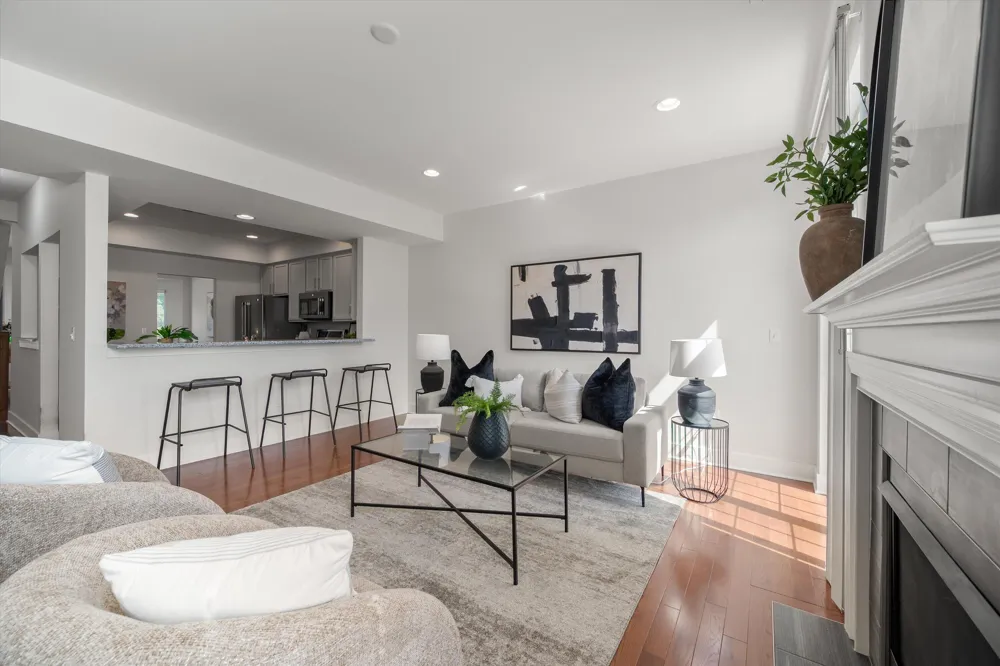 2557 W Towne Street Ann Arbor, MI 48103