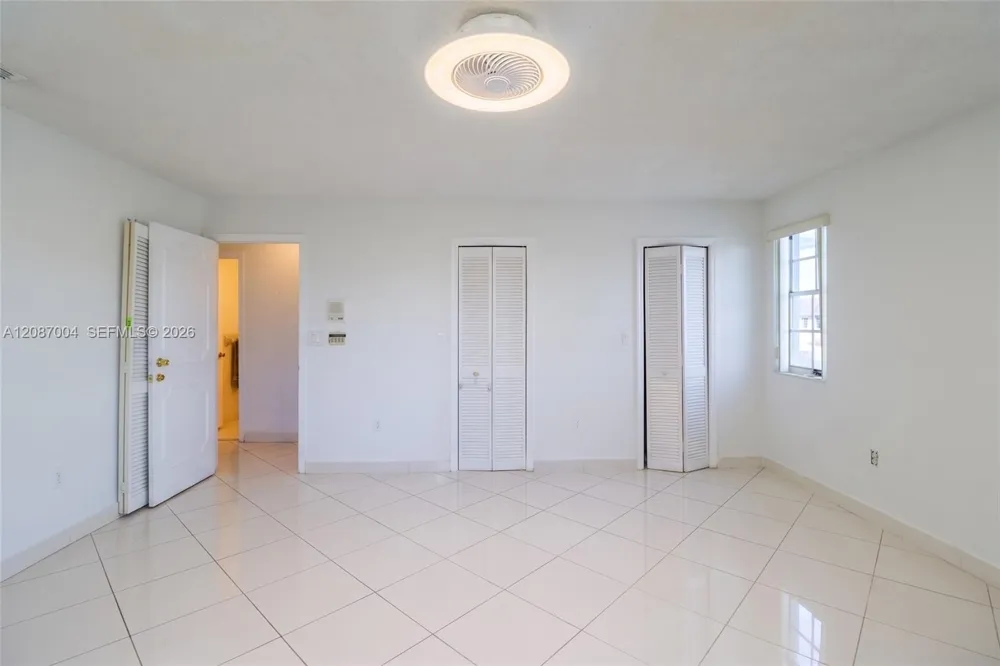 14203 SW 35th St Miami, FL 33175