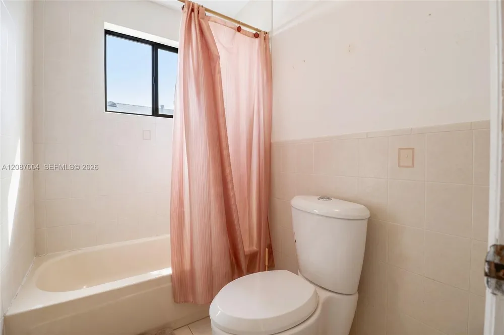 14203 SW 35th St Miami, FL 33175