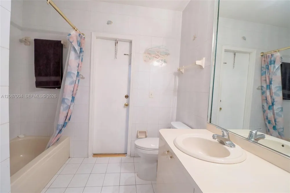 14203 SW 35th St Miami, FL 33175