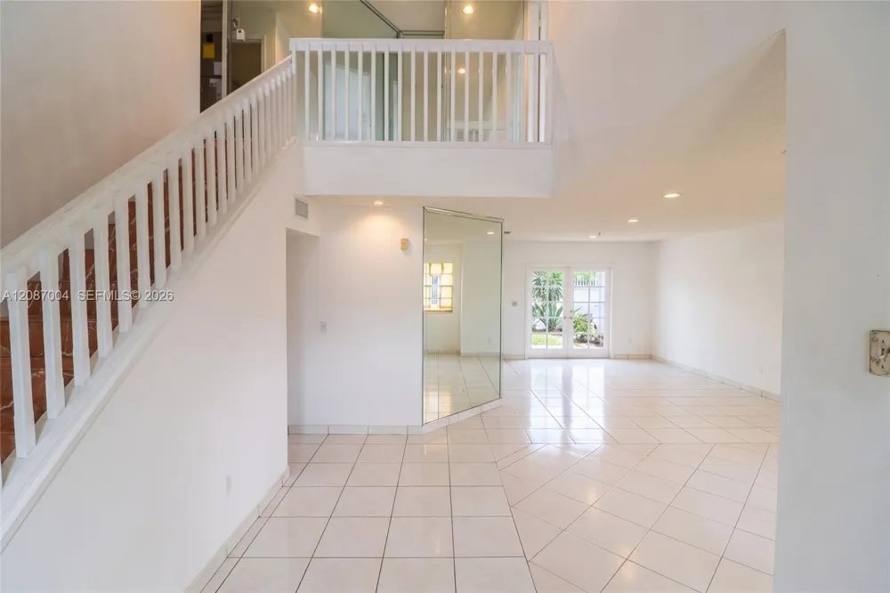 14203 SW 35th St Miami, FL 33175