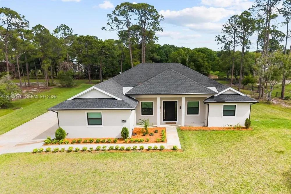 10630 Sugar Pine Dr Fort Pierce, FL 34945
