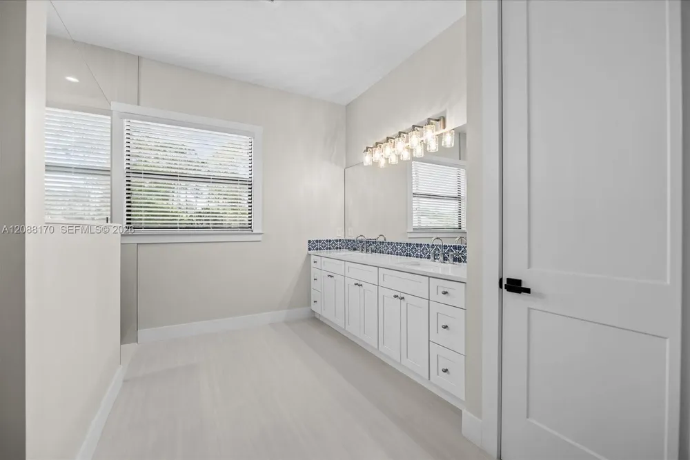 10630 Sugar Pine Dr Fort Pierce, FL 34945
