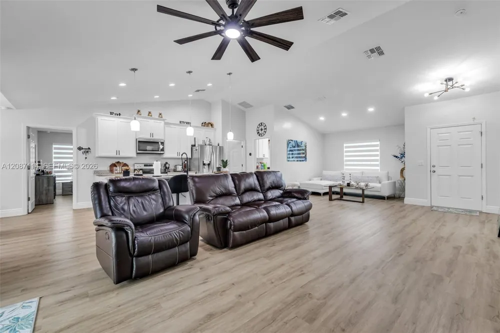 13822 SW 61 Pl Rd ocala, FL 34481