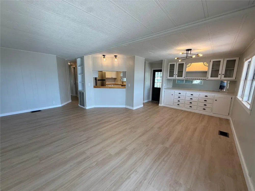 6710 36TH AVENUE E #32 Palmetto, FL 34221