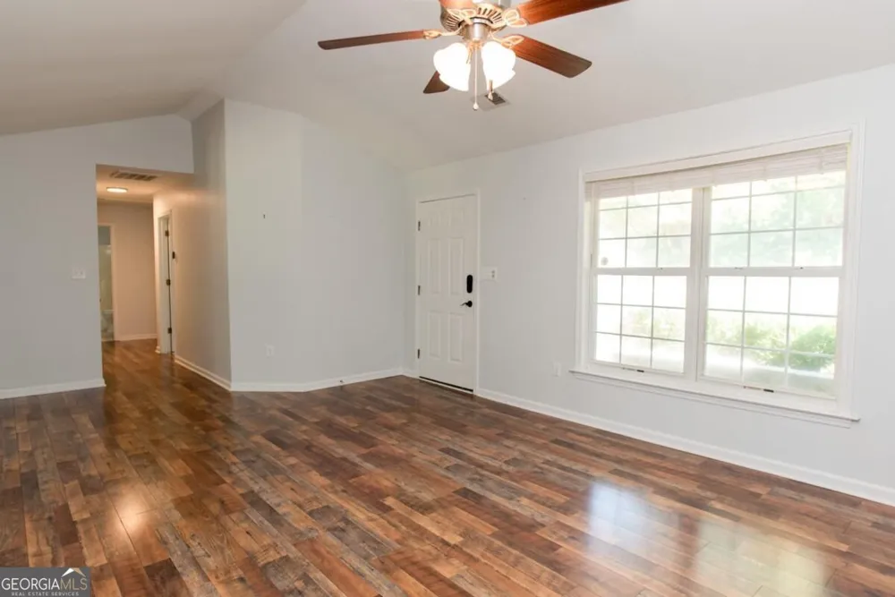 121 Summerplace DR Winterville, GA 30683