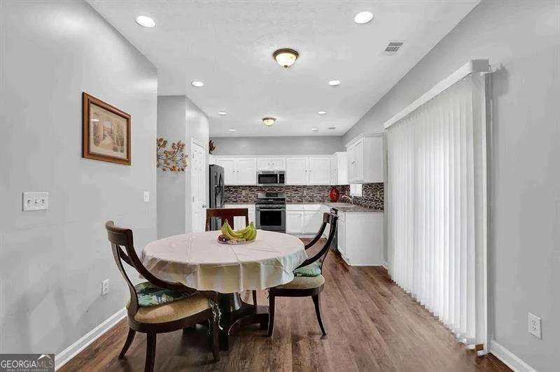 1208 Everwood DR SW Marietta, GA 30008