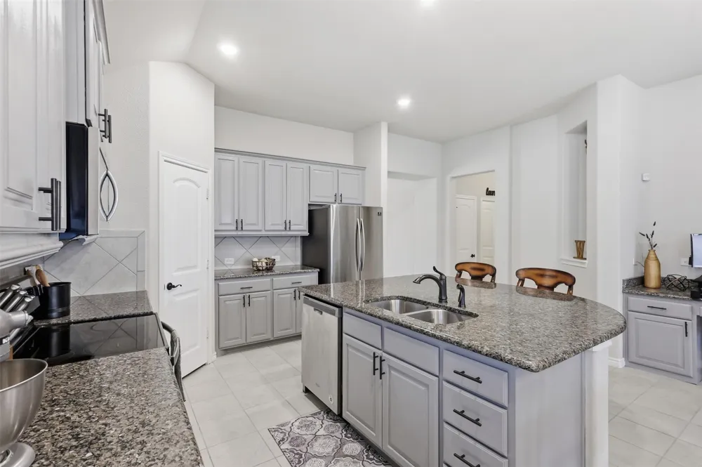 4153 Mountain Meadow Road Fort Worth, TX 76036