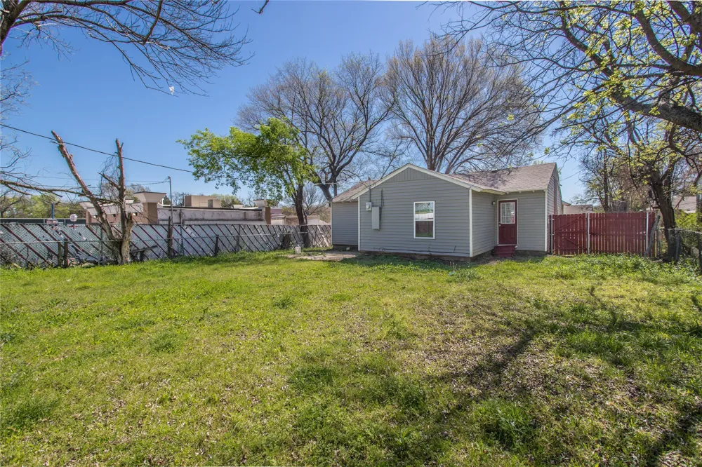 2669 Marfa Avenue Dallas, TX 75216