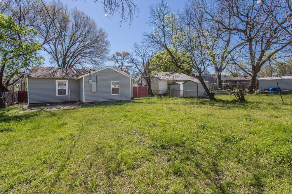 2669 Marfa Avenue Dallas, TX 75216