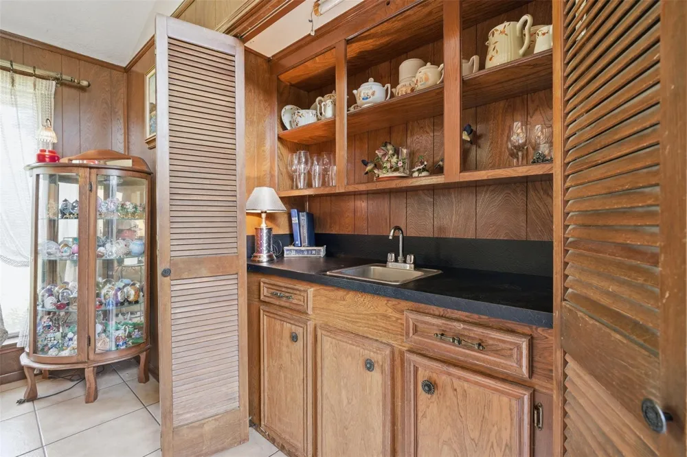 3508 Camelot Street Baytown, TX 77521