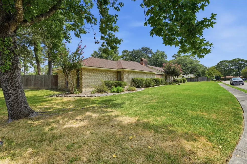 3508 Camelot Street Baytown, TX 77521