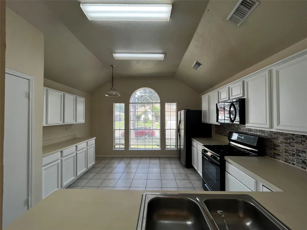 11607 Lennington Lane Houston, TX 77064