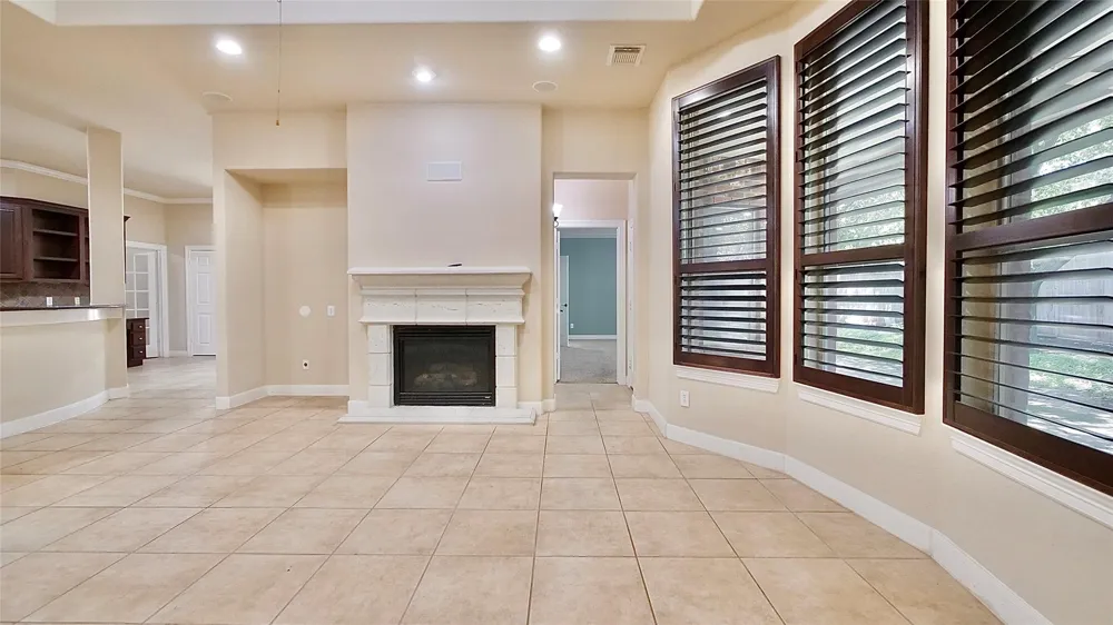 8303 Crescent Knolls Drive Richmond, TX 77406