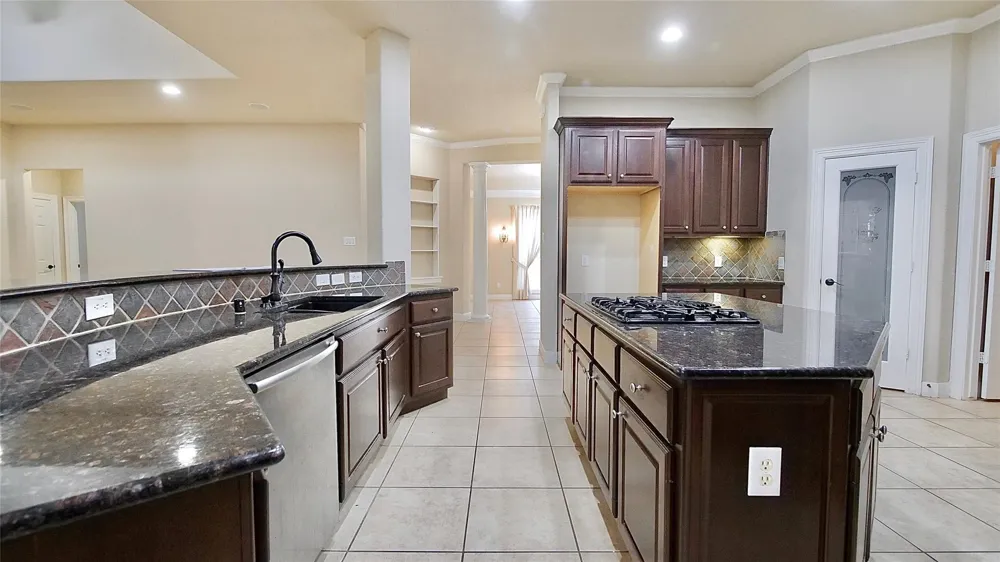 8303 Crescent Knolls Drive Richmond, TX 77406