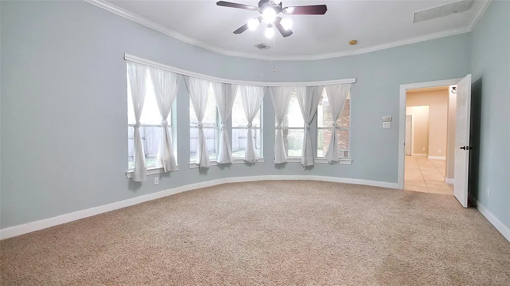 8303 Crescent Knolls Drive Richmond, TX 77406