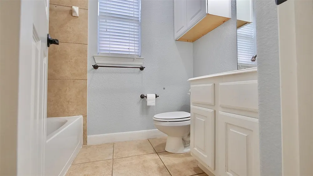 8303 Crescent Knolls Drive Richmond, TX 77406