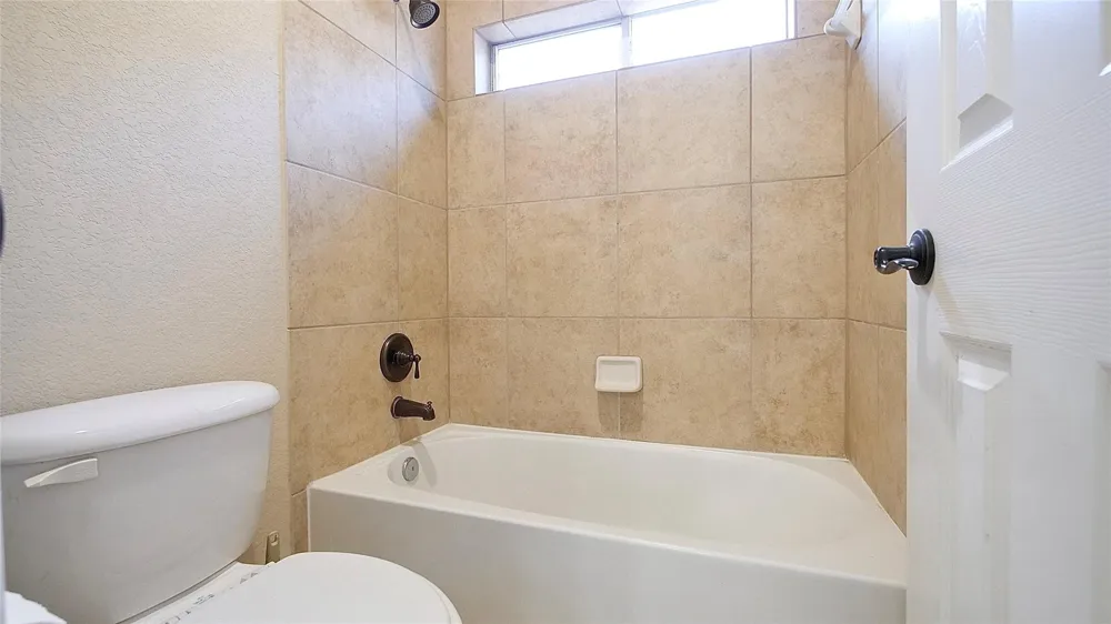8303 Crescent Knolls Drive Richmond, TX 77406