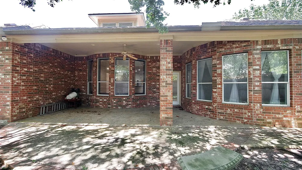 8303 Crescent Knolls Drive Richmond, TX 77406