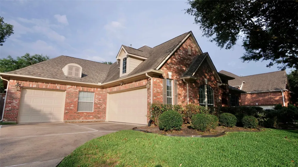 8303 Crescent Knolls Drive Richmond, TX 77406