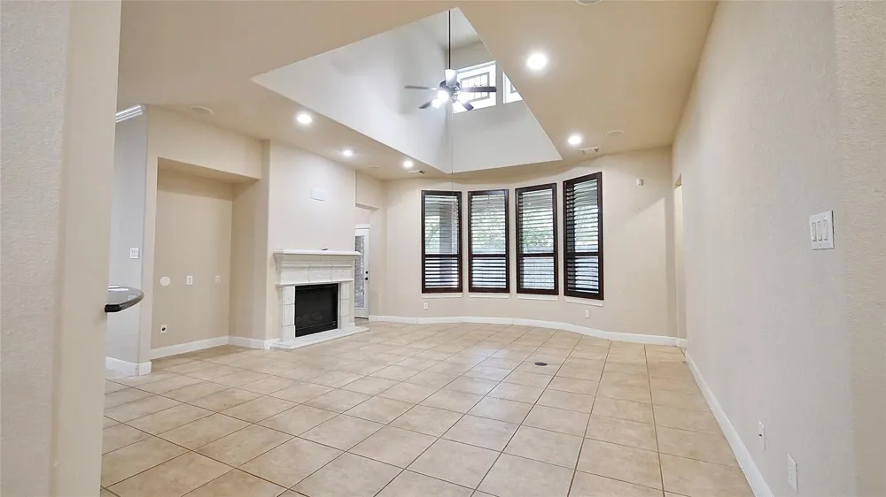 8303 Crescent Knolls Drive Richmond, TX 77406