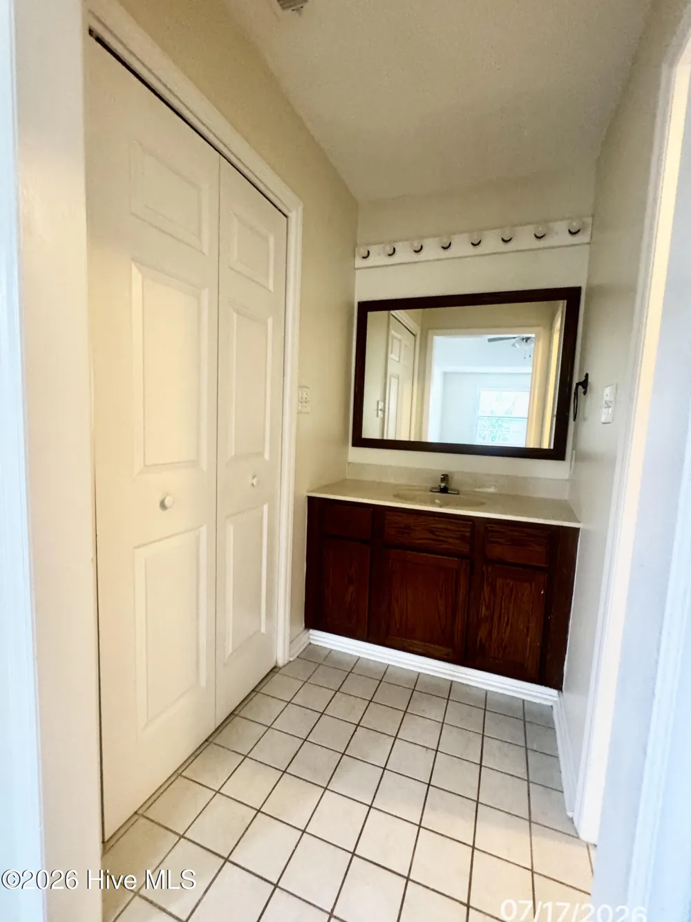 151 Raintree Circle Jacksonville, NC 28540