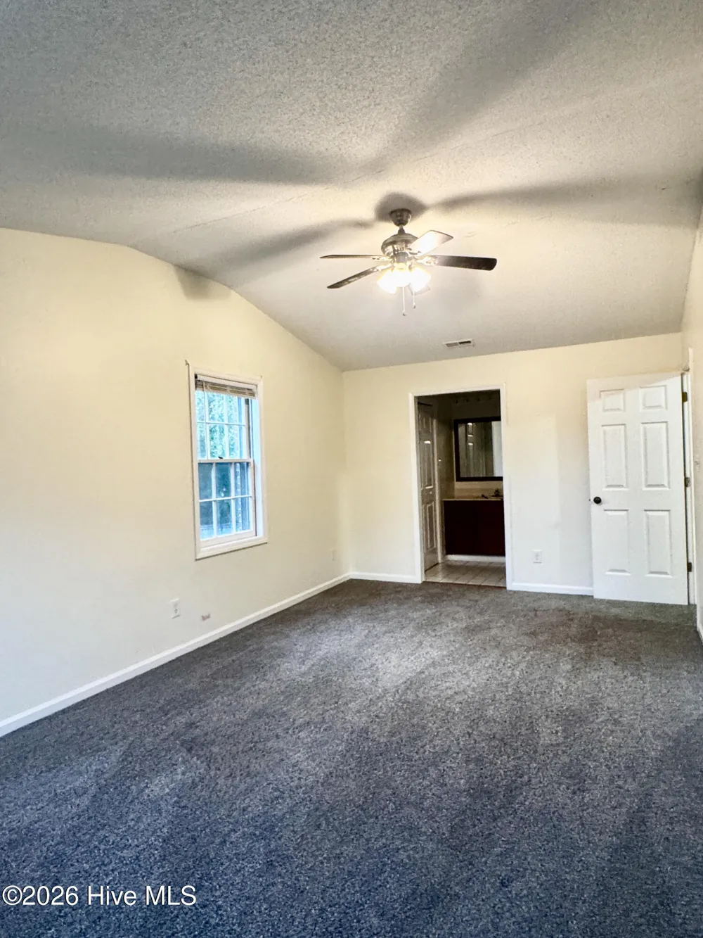 151 Raintree Circle Jacksonville, NC 28540