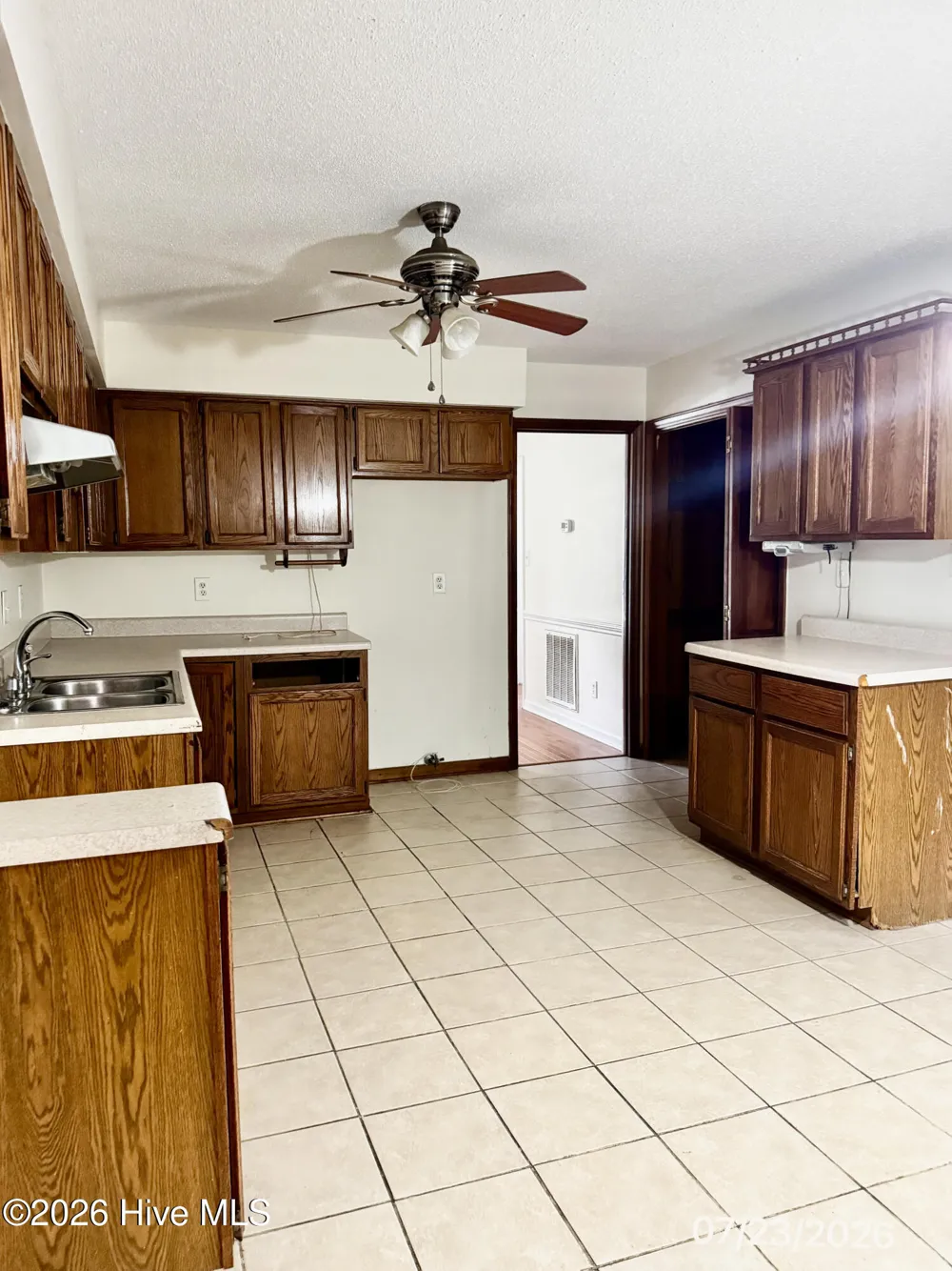 151 Raintree Circle Jacksonville, NC 28540