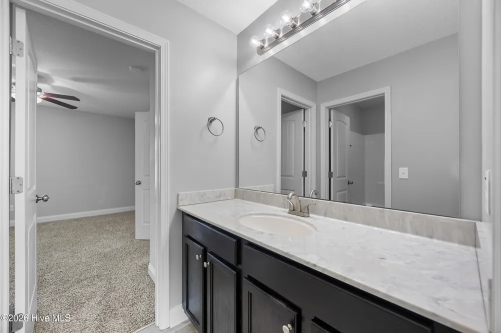 310 Bear Run Jacksonville, NC 28540