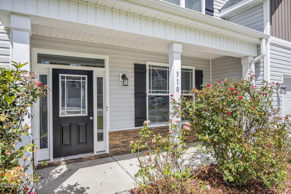 310 Bear Run Jacksonville, NC 28540